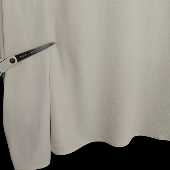 MM Lafleur Carrie Top Blouse Size Medium Alabaster Textured Long Sleeves - Picture 4 of 10